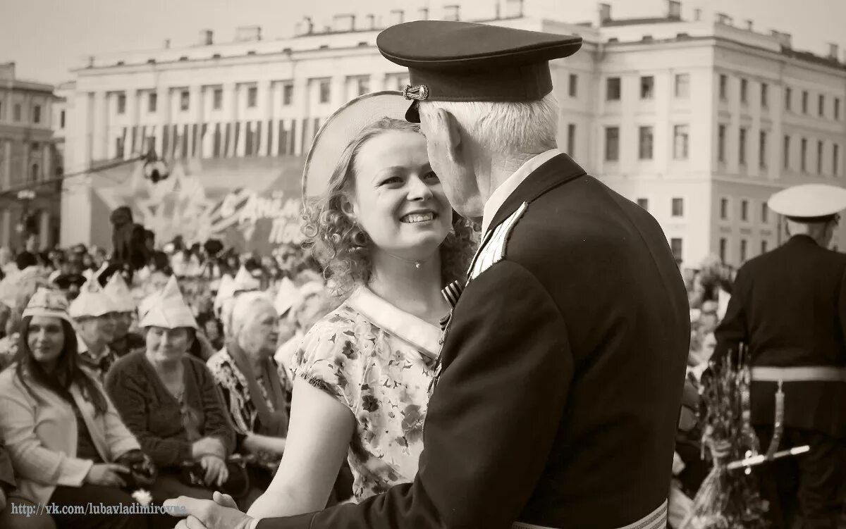 Вальс победы светлый вальс. Майский вальс вальс Победы. День Победы 1945. Танцы военных лет.