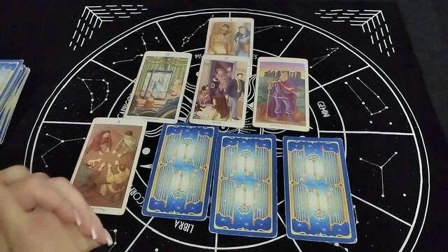 Таро прогноз лев 21 27 октября. Таро будущее в твоих руках. таролог. таро триумфа луны. русское календарное таро.
