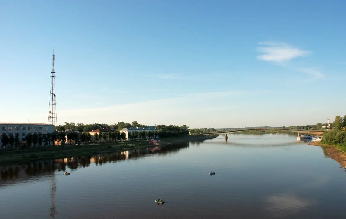 Уровень воды в реке волхов. Река Волхов Грузино. Новгородская область Грузино река Волга. Грузино рыбалка река Волхов. Деревня Грузино река Волхов.