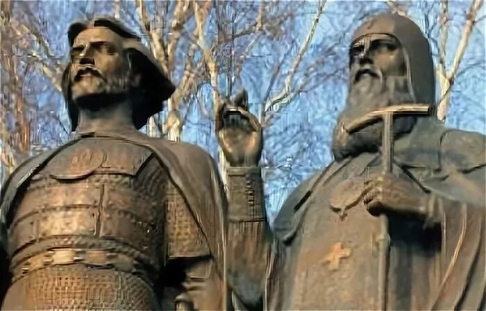 Памятник князю юрию всеволодовичу в нижнем новгороде. Памятник георгию всеволодовичу основателю нижнего новгорода. Основатели нижнему. Памятник юрию всеволодовичу в нижнем новгороде. Памятник князю юрию всеволодовичу в нижнем новгороде.