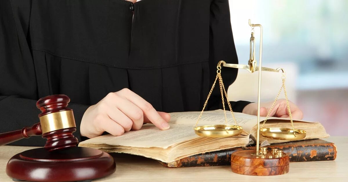 Уголовное право картинки. Адвокатское дело. Уголовное право картинки для презентации. Уголовный адвокат. Исполнение наказания.