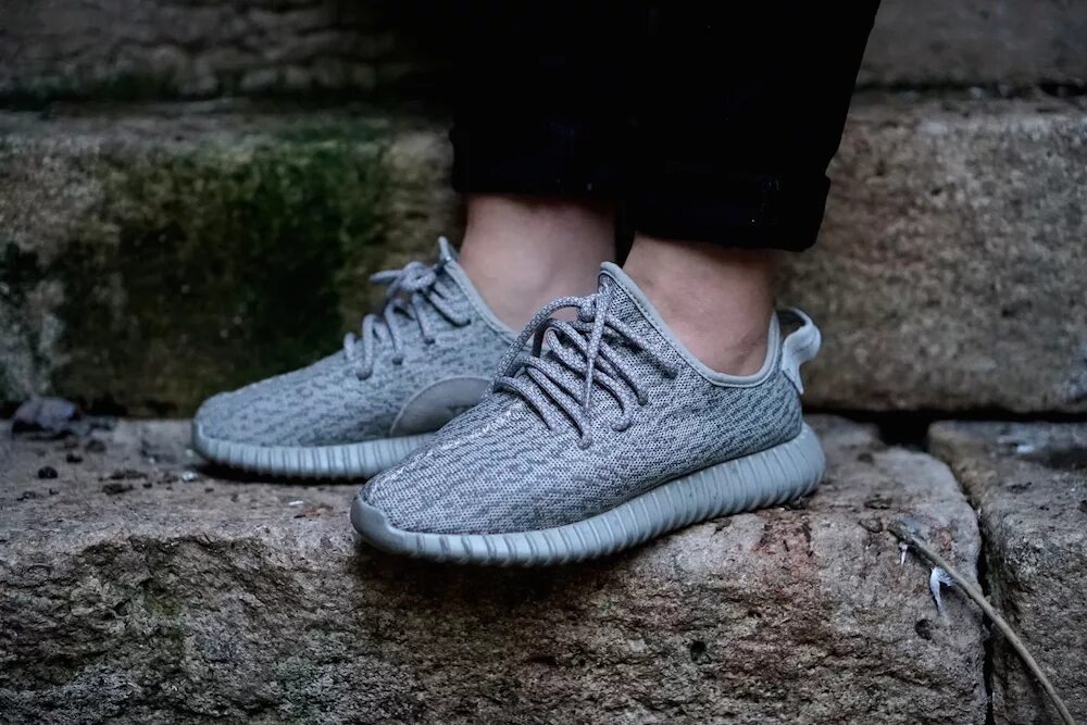 Что такое изи. Yeezy moonrock. adidas easy. adidas yeezy asriel. изи буст с классикой.