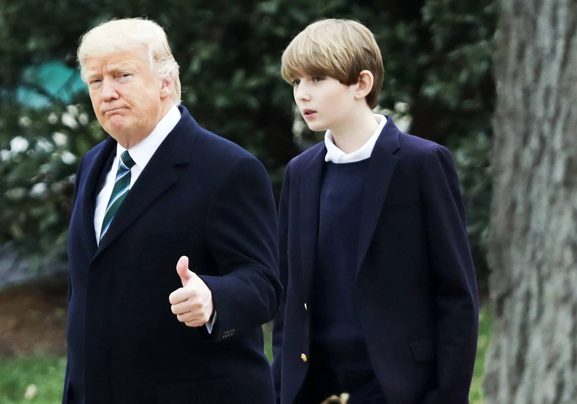 Младший сын на английском. Младший сын Трампа Бэррон. Барон Трамп. Сын Дональда Трампа младший 2021.