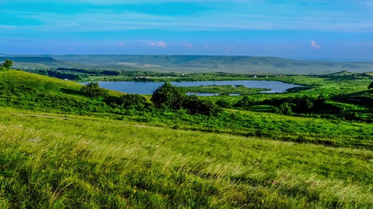 Село просторе. Равнины Ставропольского края. Просторы Ставропольского края. Ставропольские лесостепи. Ставрополь холмы.