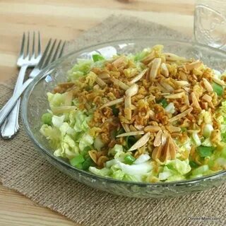 Салат капуста с кунжутом