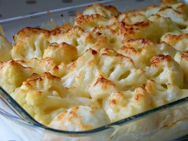 Цветная капуста с молоком и яйцом. Запеканка с цветной капустой в духовке. Запеканка из цветной капусты в духовке. Цветная капуста в духовке под сыром. Цветная капуста в духовке с сыром