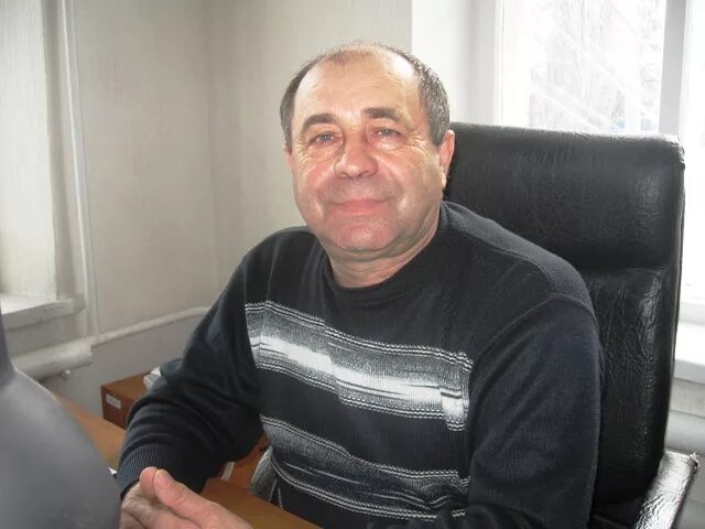Жэу руководитель. Сотрудник жэу. коваленко владимир жэу 1. директор жэу 10 фото. работники жэу 8 владимир.