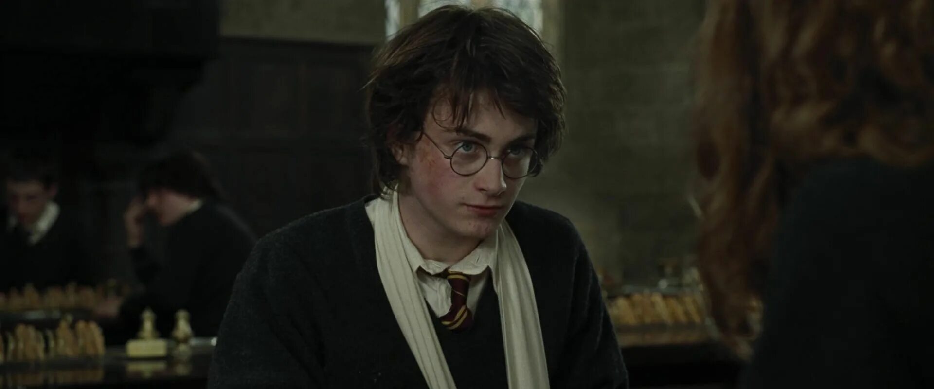 гарри поттер и кубок огня обложка росмэн. гарри поттер библиотека хогвартса. гарри и гермиона отрывки из фильма. гарри поттер и кубок огня джоан роулинг. гарри поттер 4 кубок огня.