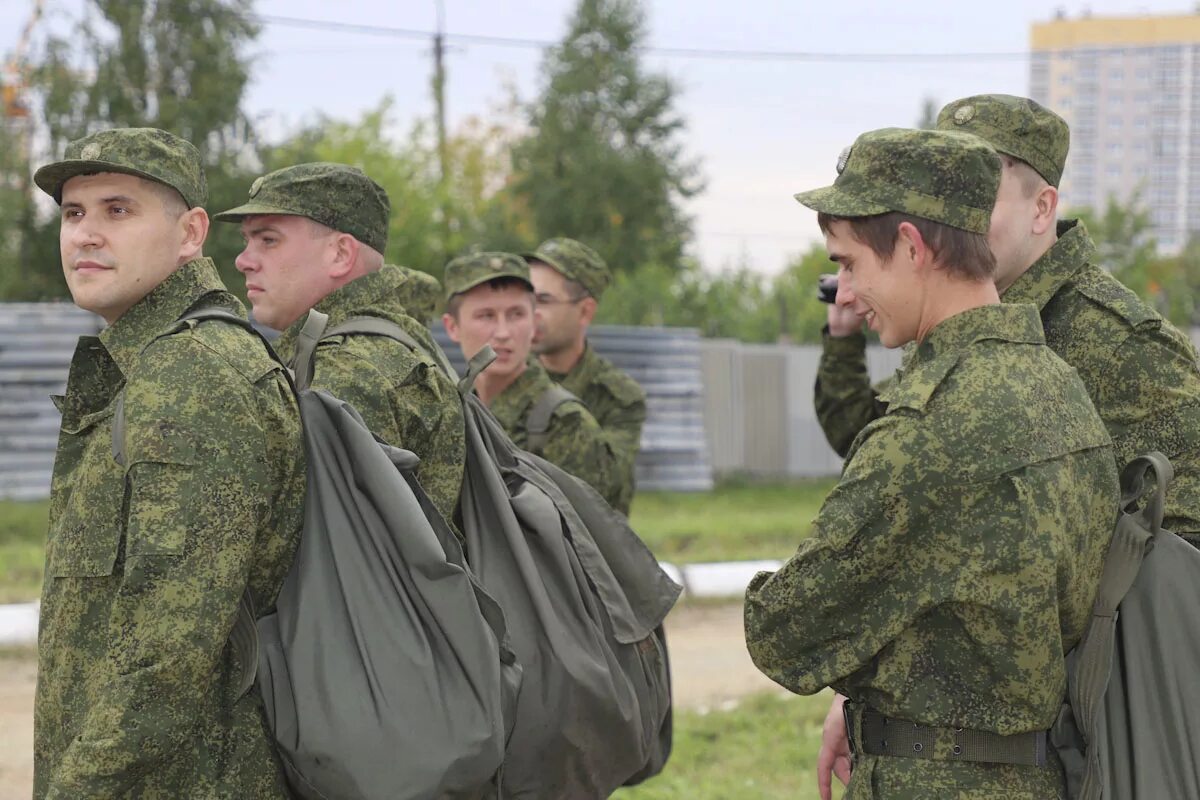 Тревога мобилизации. ППЛС. ППЛС В армии. Пункт приема личного состава. Военные сборы россиян в запасе.