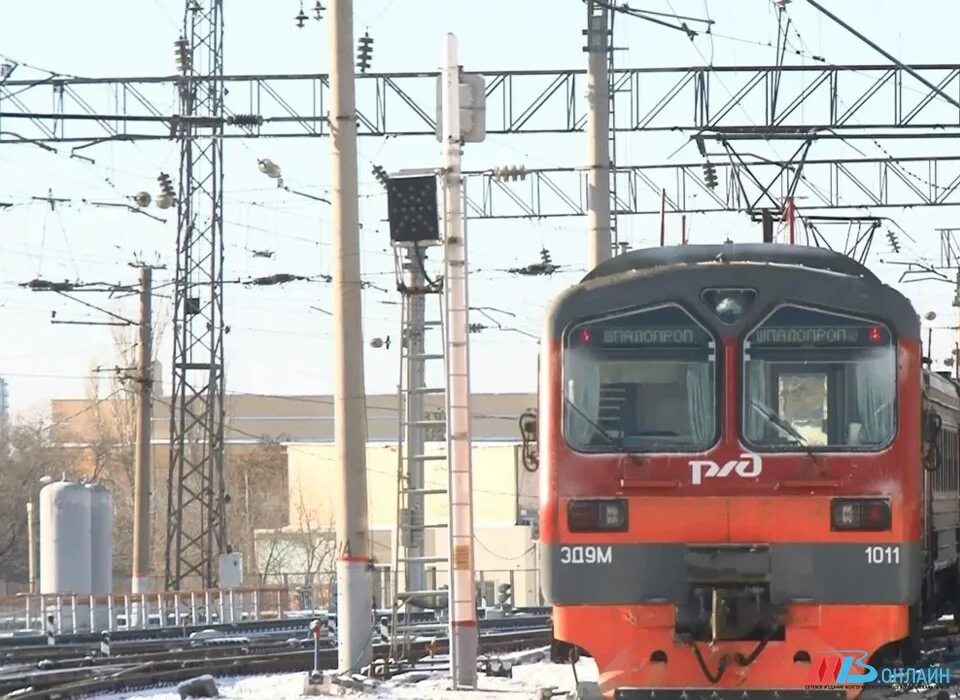 Ильмень жд станция волгоградская. Электричка заканальная волгоград 2 на сегодня. Электричка волгоград 2 за4анальнвя станциима. Электричка от тракторная пассажирская до абганерово. Электричка волгоград 2 за4анальнвя станциима.