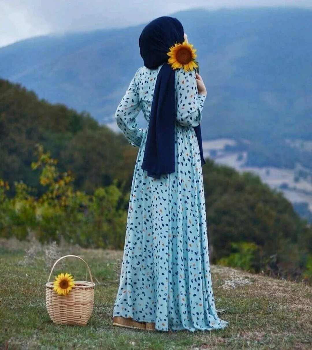 Арабская мода никаб. Подруги в никабе. Soliha ism ma'nosi. Soliha. Никаб муслима.