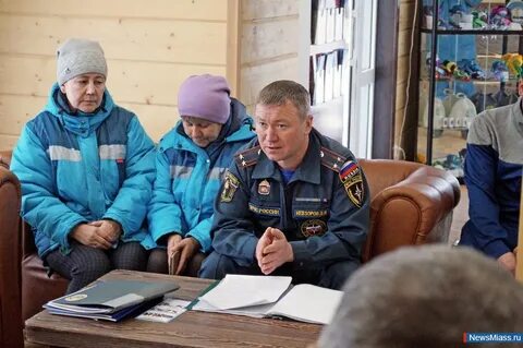 Специалисты мчс