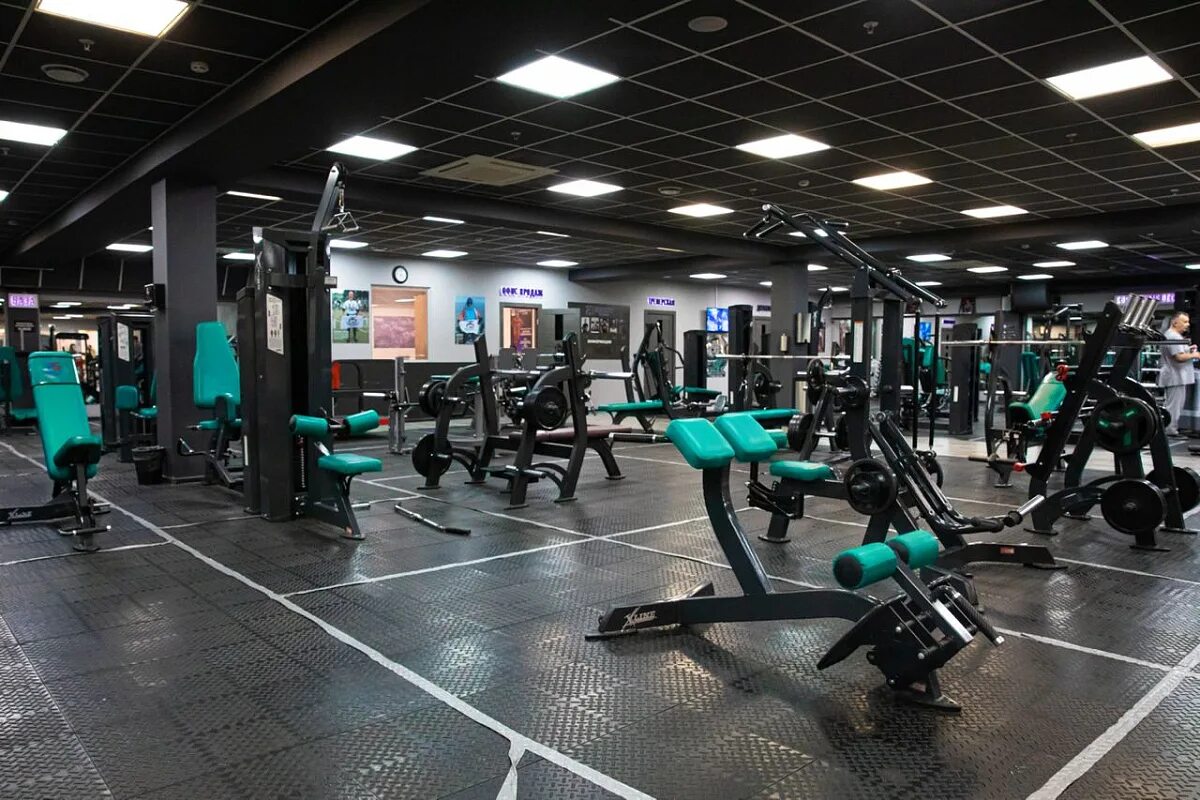 Папа смит вэйпарк. Papa smith fitness маршала тухачевского. Папа смит путилково тренера. Фитнесс зал улица маршала тухачевского папа смит. Papa smith fitness, одинцово.