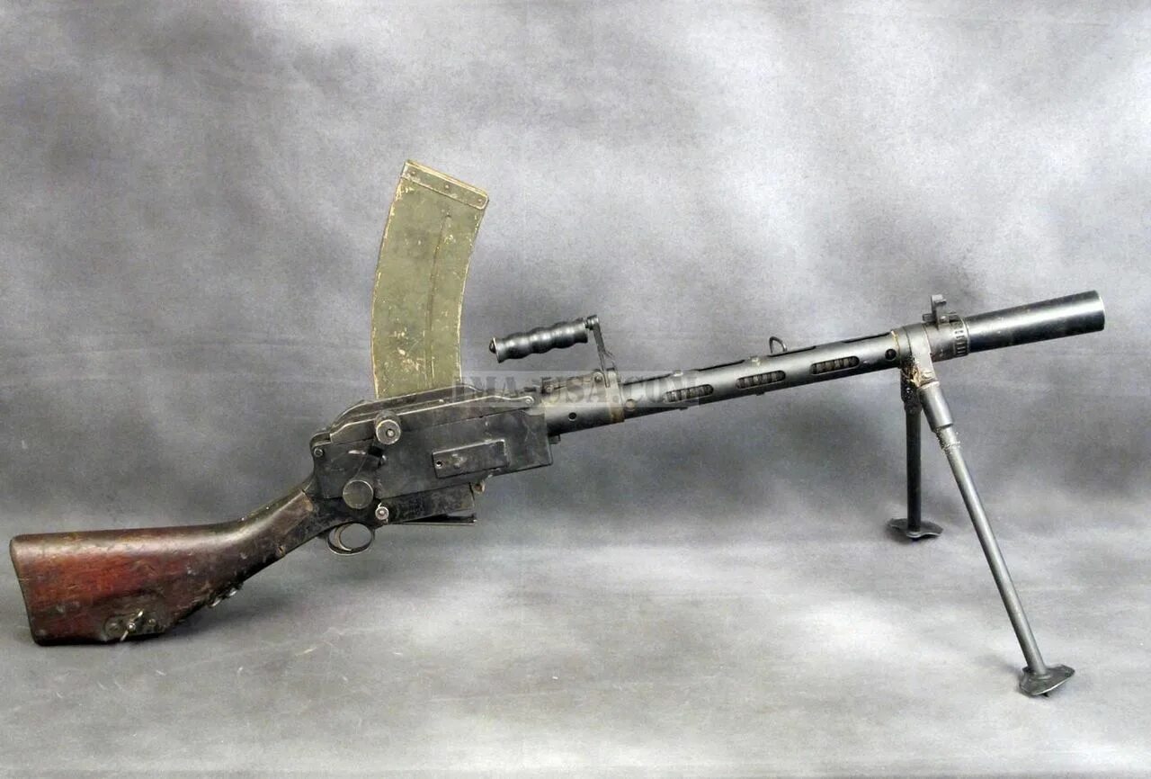 Пулемет мадсена. Пулемет мадсена 1902. ручной пулемёт мадсен. мадсен м. 1902. мэдсен пулемет.