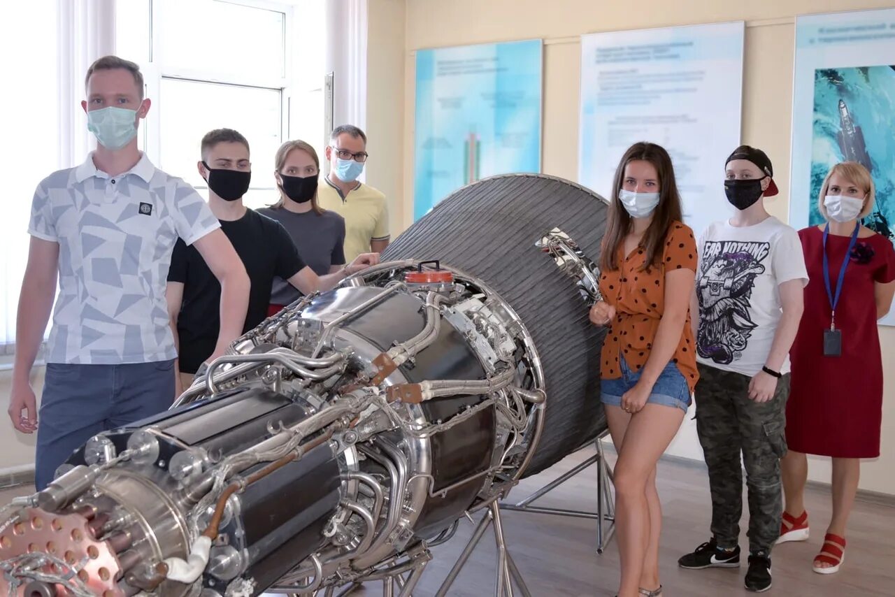 Завод луч подольск. Эмблема фгуп нии нпо луч. Объединение луч. Нпо луч протвино. Маски творческое объединение луч.