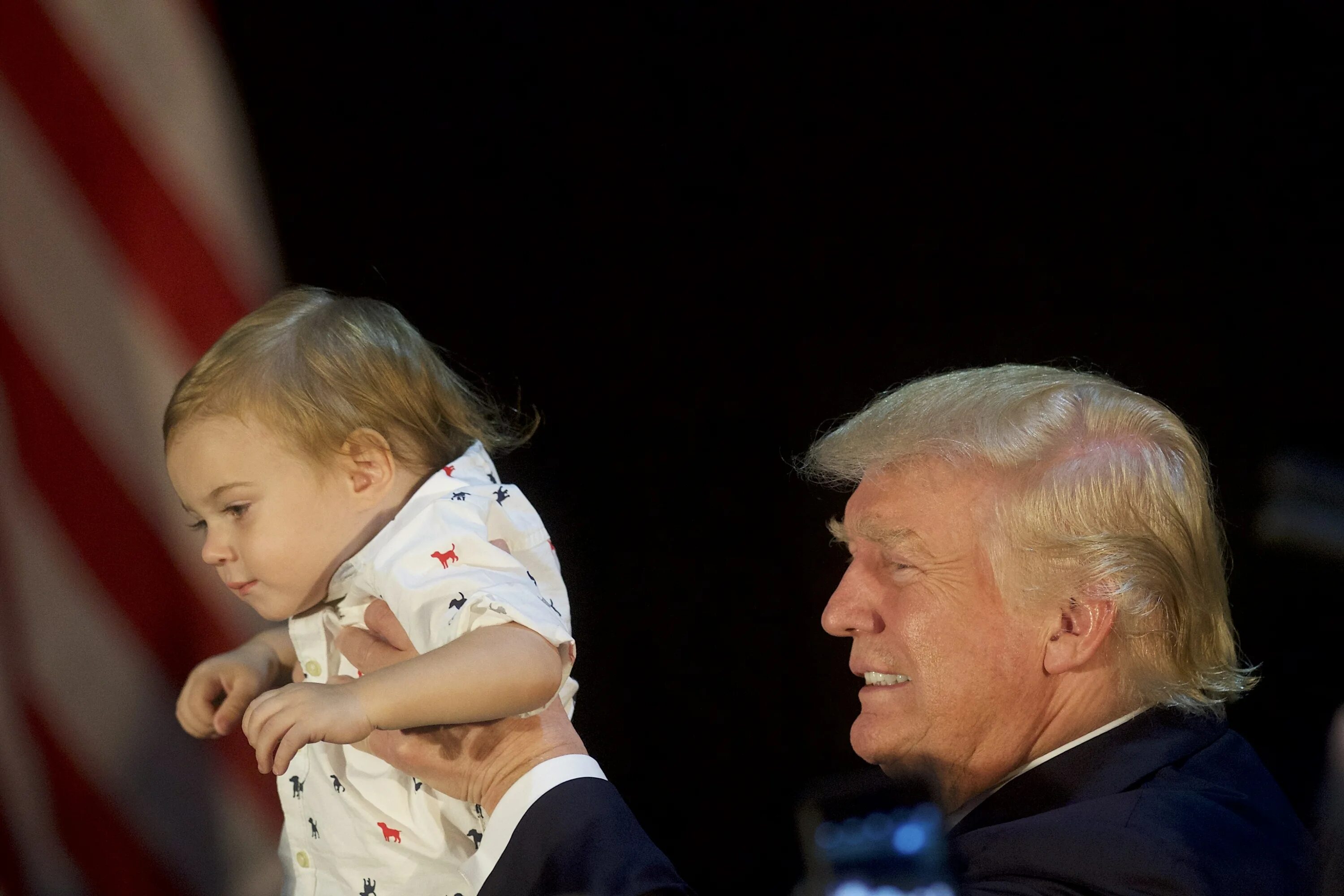 Семья трампа. Дети и внуки трампа. Дети и внуки трампа. Бэррон трамп иванка. Внук трампа.