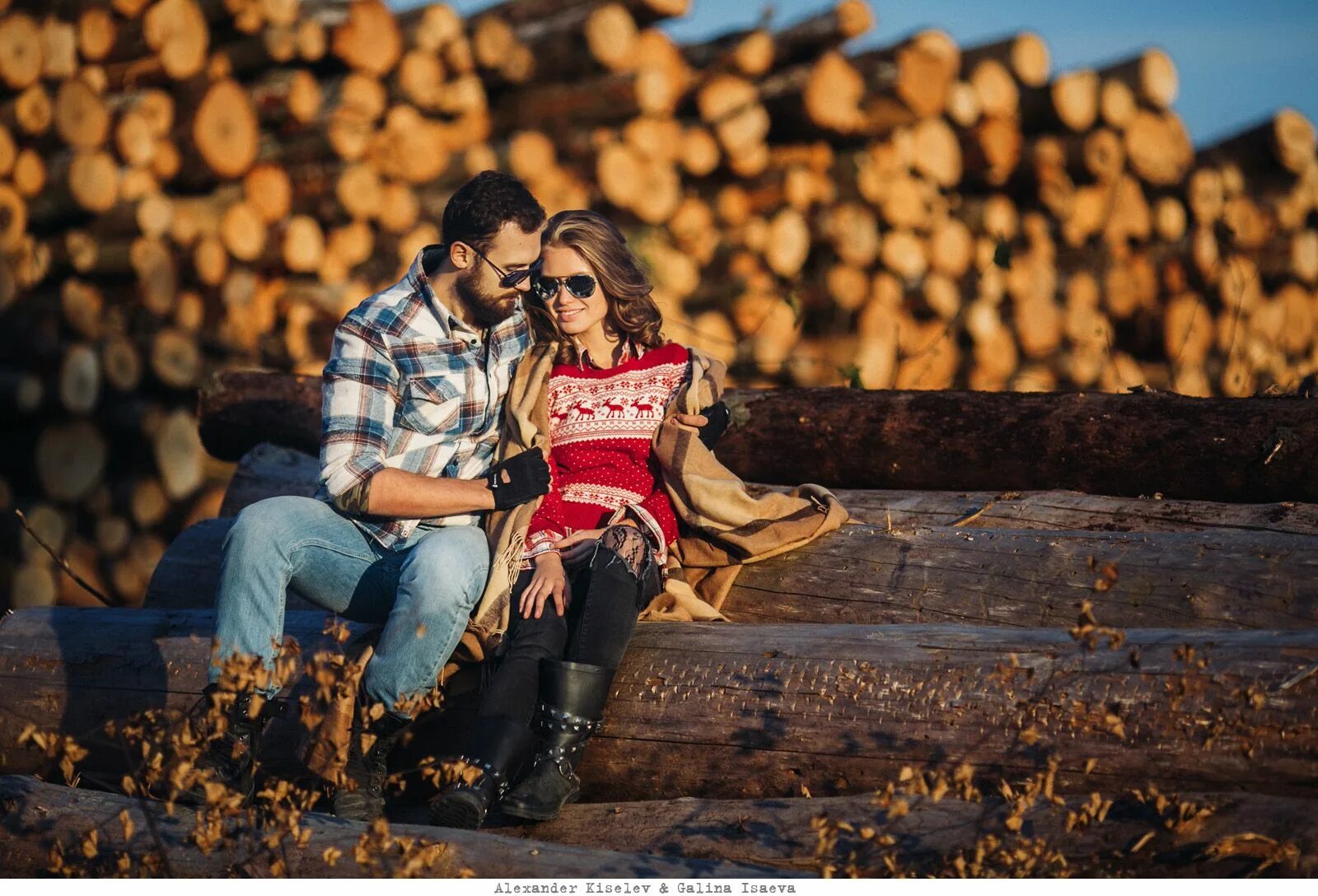 Love story фотосессия. Фотосъемка лав стори. Фотосессия лавстори в городе. Тематическая фотосессия для пары. Лов стор