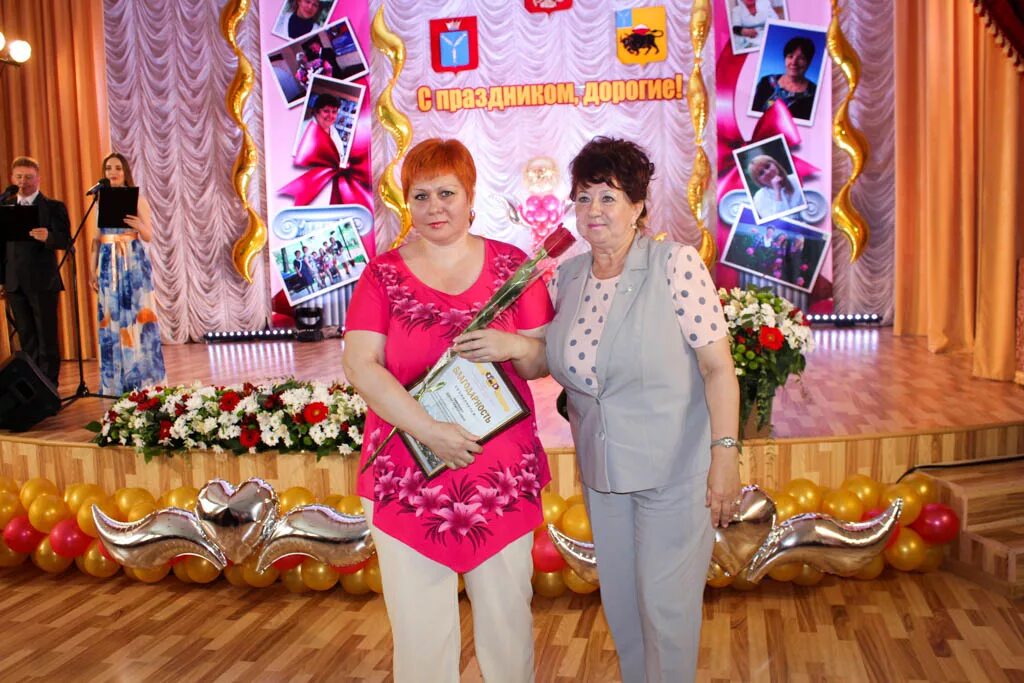 Энгельсский дом интернат. Энгельсский дом престарелых. Дом престарелых энгельс. Интернат для престарелых и инвалидов в энгельсе директор. Дом престарелых в энгельсе санаторная 3.