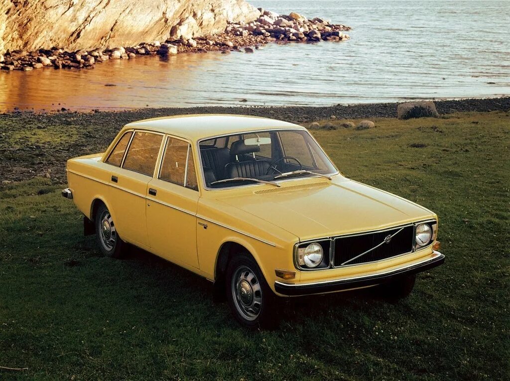 Вольво 140. Volvo 144. Volvo 140 2.0 MT, 1975. Volvo 140 Series 1966 - 1975 седан.