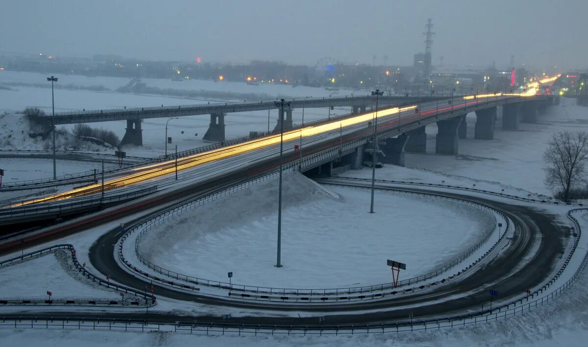 Кузнецкий мост новокузнецк веб камера уровень. Кузнецкий мост Кемерово. Старый Кузнецкий мост Кемерово. Виадук Кемерово. Кузнецкий мост города Кемерово.