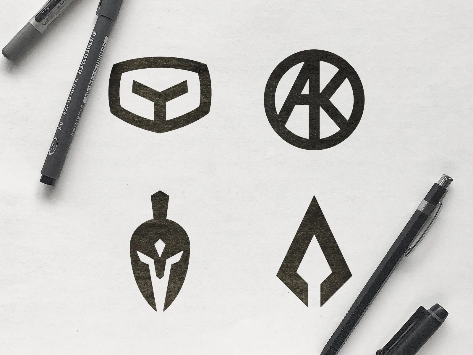 Esthetic symbols