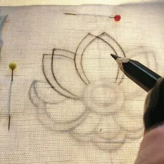 Как перенести рисунок с бумаги на ткань для вышивки