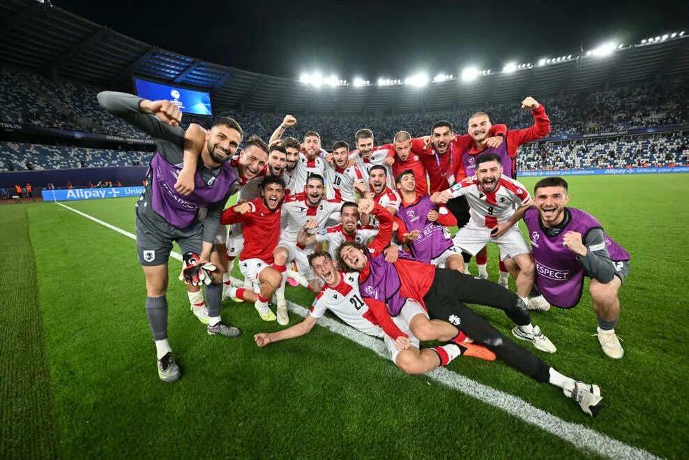 Чемпионат европы по футболу каналы. Чехия u21. португалия u21. хорватия нидерланды. чемпионат европы по футболу трибуны.