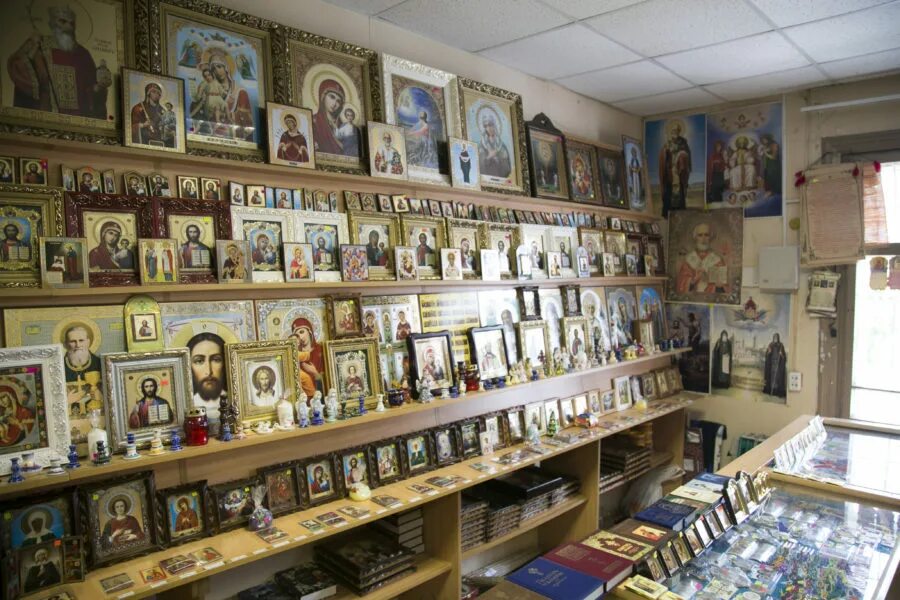 сретенский монастырь лавка. иконная лавка даниловского монастыря москва. далматовский монастырь иконная лавка. церковная лавка сретенский монастырь москва. церковная лавка монастыря.
