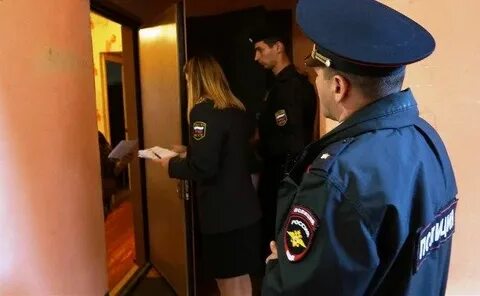 Зачем пристав приходит домой