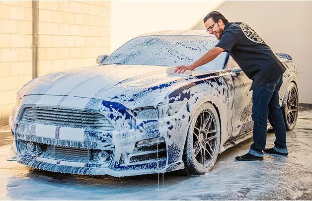 Form wash. De wash автомойка. пазлы автомойка для машин. автомойщик эстетика. автомойка человек.