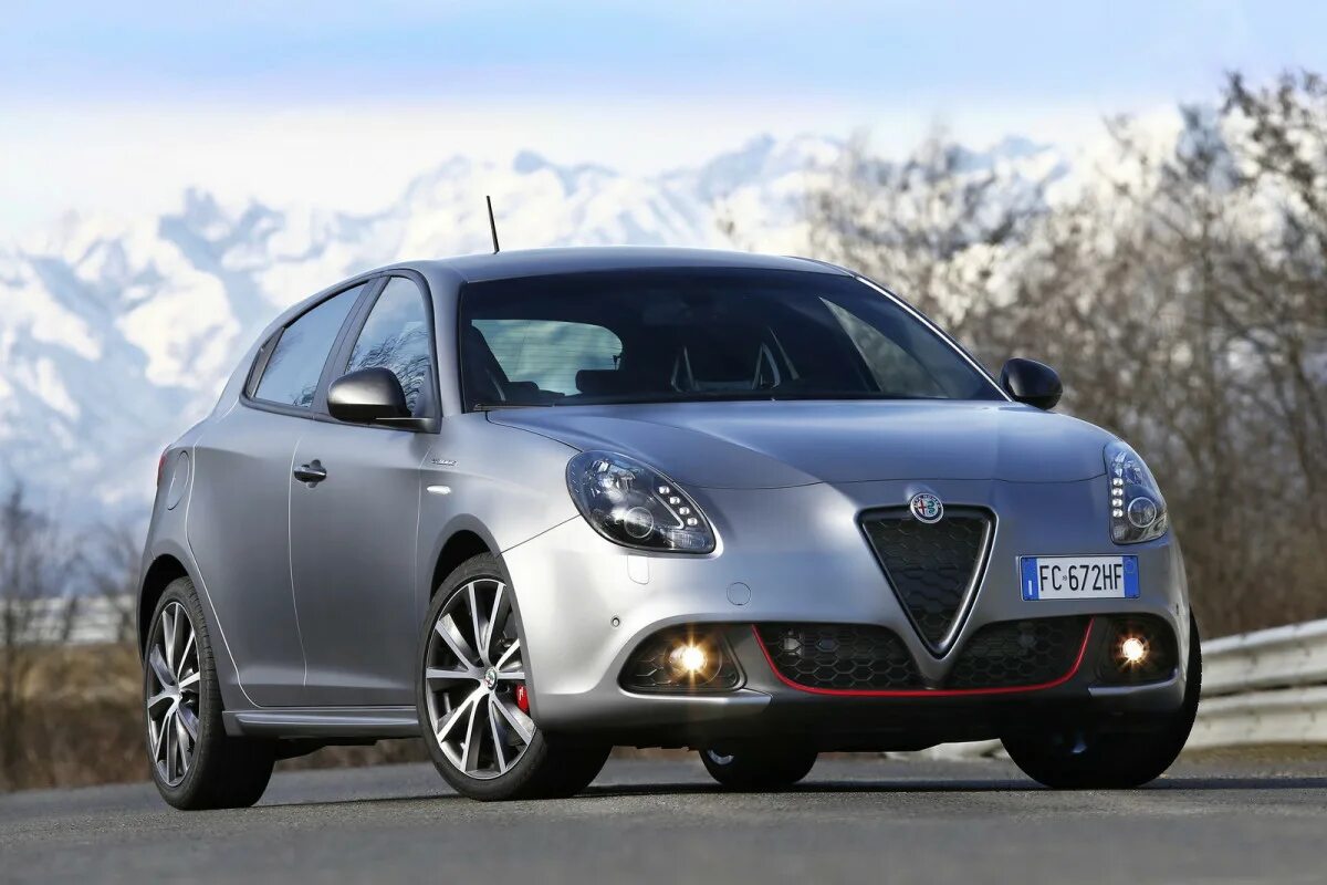 Альфа ромео 5. Alfa Romeo Giulietta 1.6. Alfa Romeo Giulietta. Alfa Romeo Giulietta 2016. Alfa Romeo Giulietta 2017.