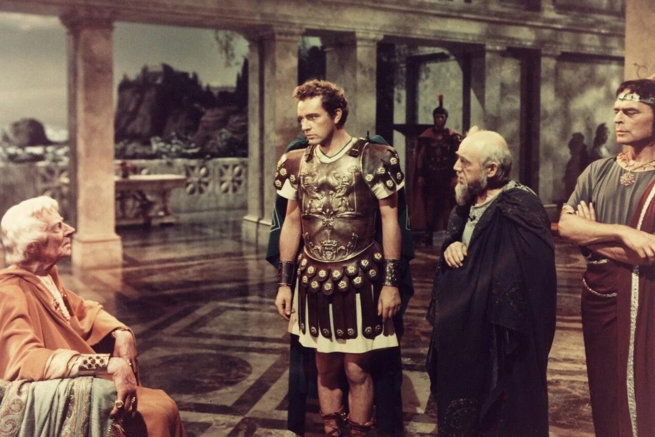 The robe. Обложки ten- the robe. Черное платье бюстье. Caligula the ultimate cut. The robe.