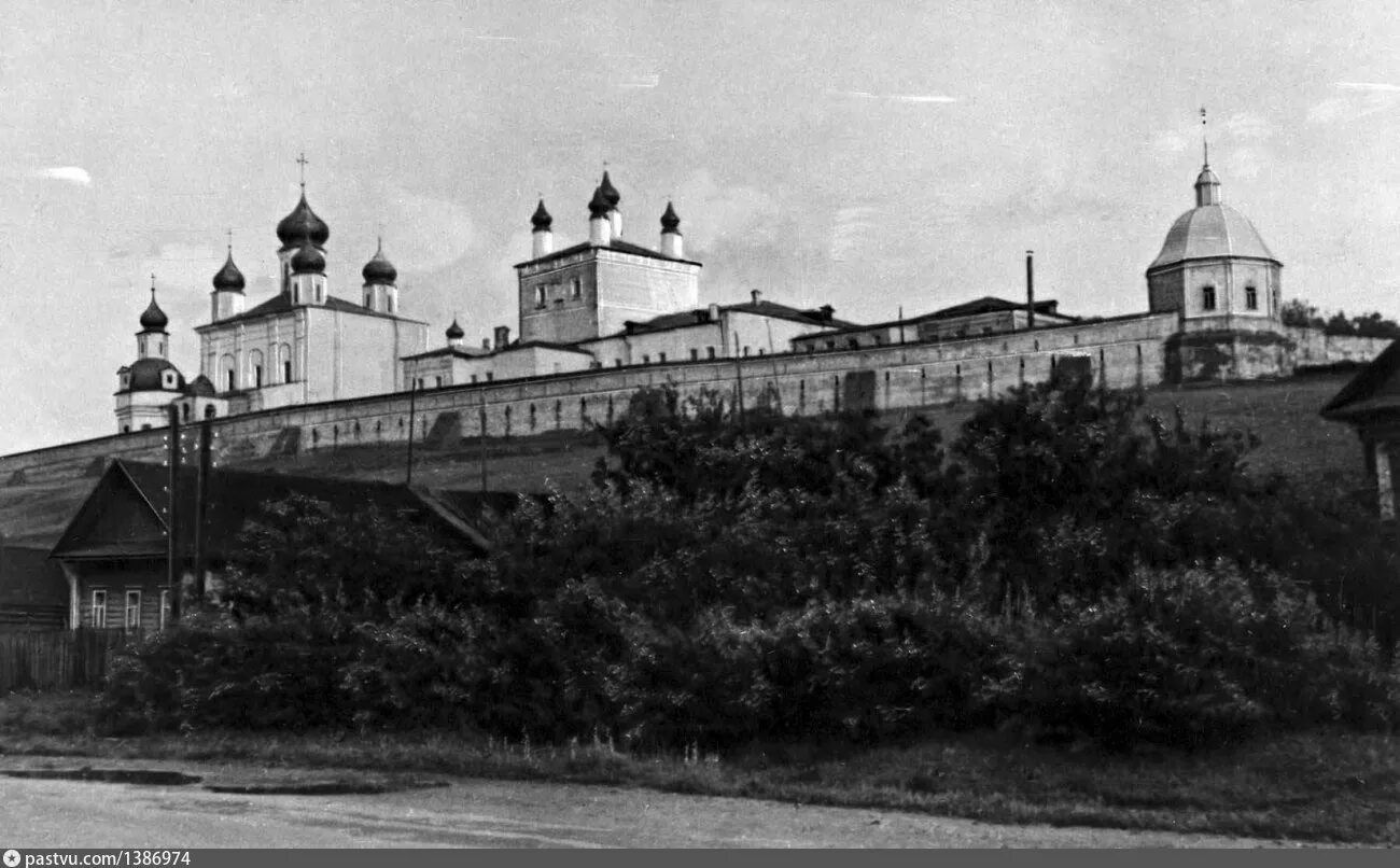 Переславль-залесский переславский кремль. Переславль залесский древний город. Переславль-залесский сретенский новодевичий монастырь. Золотое кольцо переславль-залесский горицкий монастырь. Переславль залесский древний город.