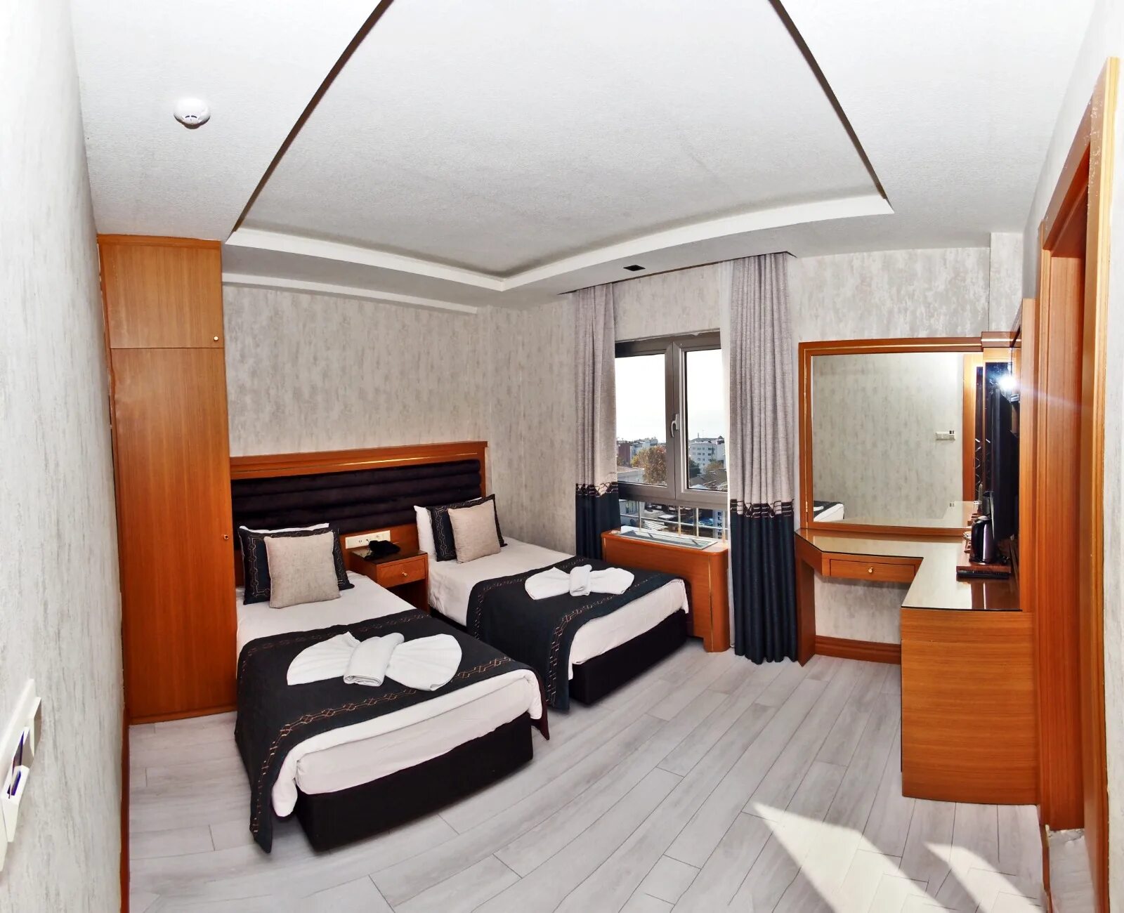 Турция лалели grand emir 4*. Grand emir стамбул. Grand emir hotel 3. Grand emir стамбул. Grand emir hotel.