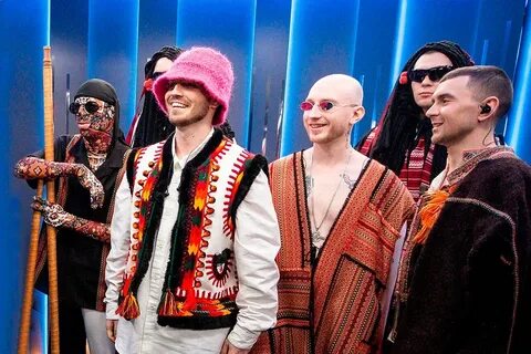 Какая группа победила