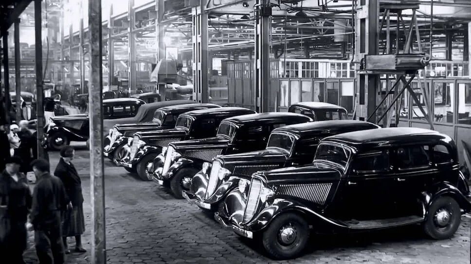 Первые автомобильные заводы ссср. ГАЗ м1 эмка 1930. ГАЗ м1 на заводе. ГАЗ-М-1 легковой автомобиль. Завод ГАЗ 1933.