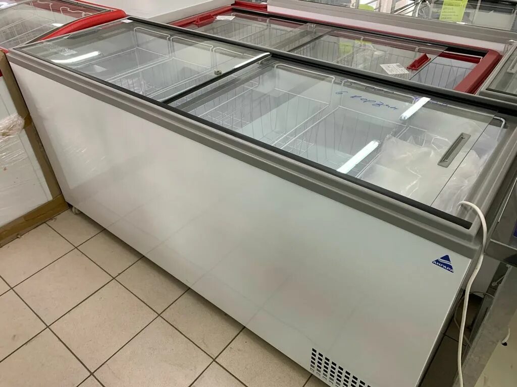 Ларь морозильный ice pod. Стеклянные морозильные лари. Juka ларь морозильный рудь. Стеклянные морозильные лари. Морозильный ларь ubc 200 со стеклянной крышкой.