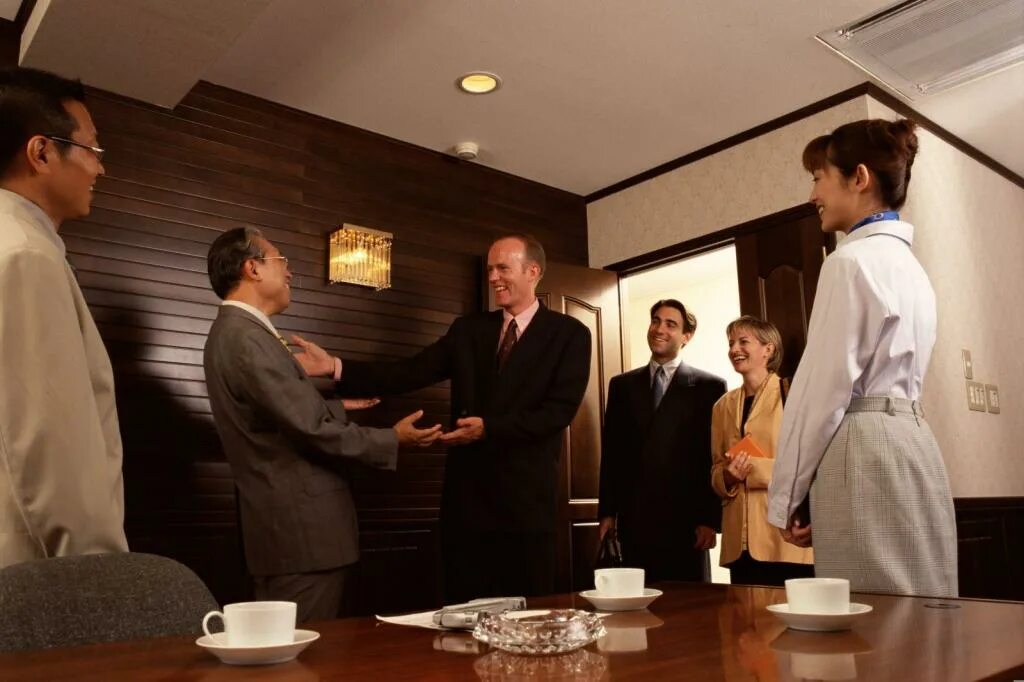 Правила гостевого этикета. Этикет на дне рождении. Правила этикета в гостях. Этикет на дне рождения. Этикет день рождения.