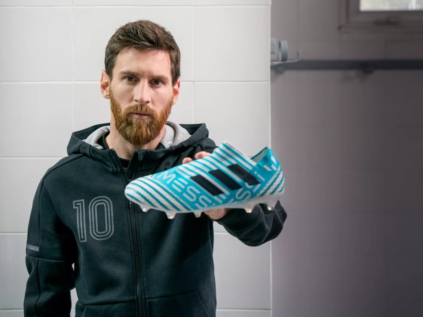 Лионель Месси адидас. Lionel Messi adidas Nemeziz. Месси Nemeziz 2022. Месси Амбассадор адидас.