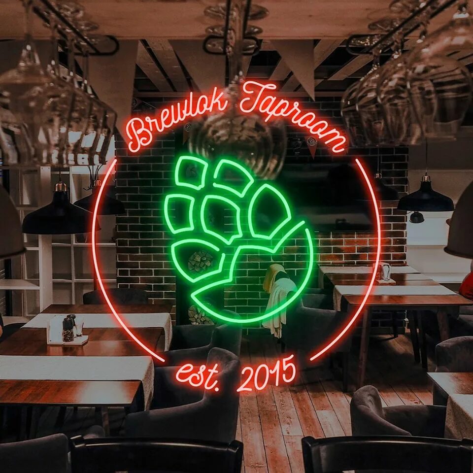 Red head бар в минске. Тапрум оренбург. Тапрум оренбург. Футболки rule taproom. Rule taproom.