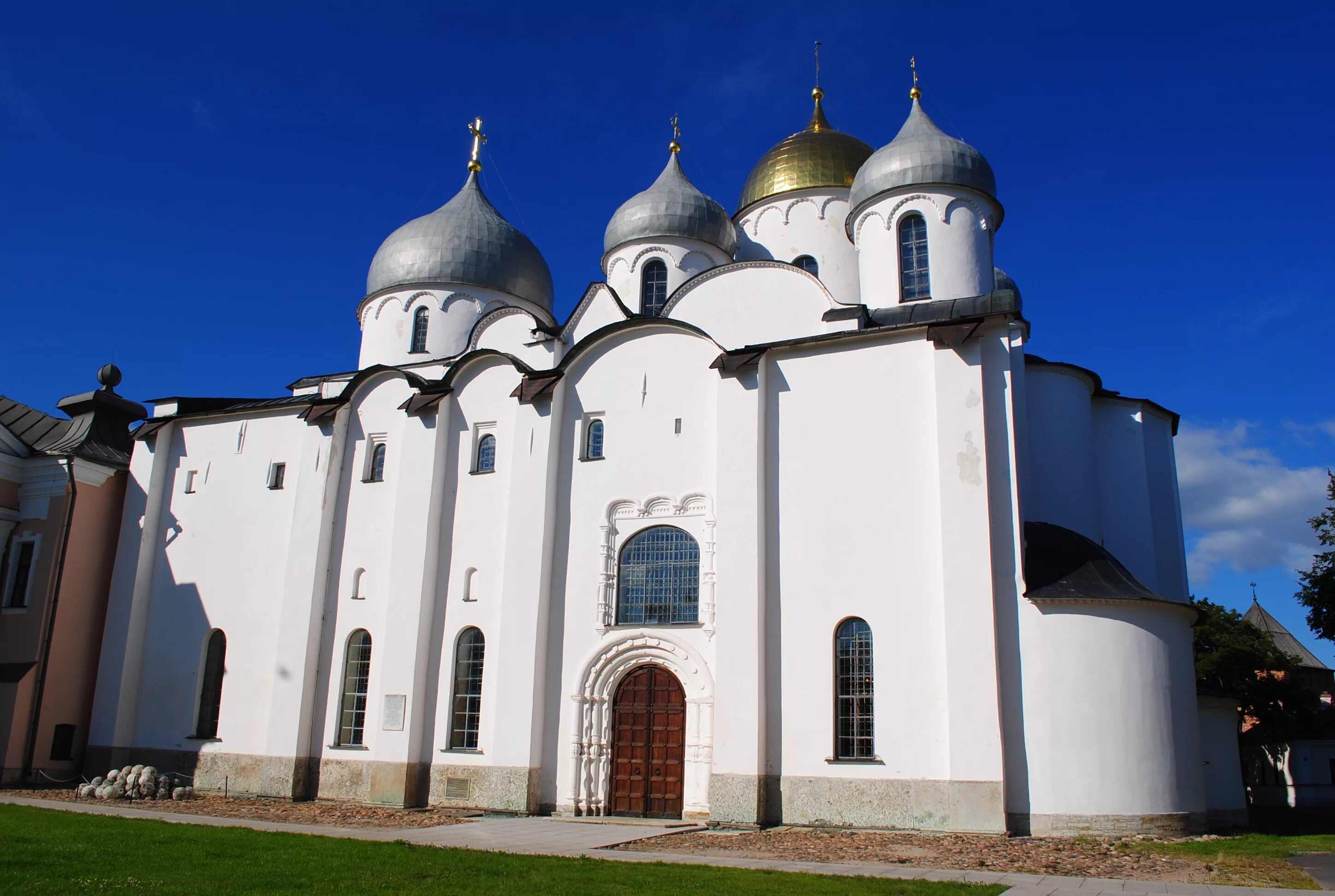 Три великие церкви. Храм Святой Софии в Великом Новгороде.