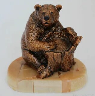 Медведь фигурка