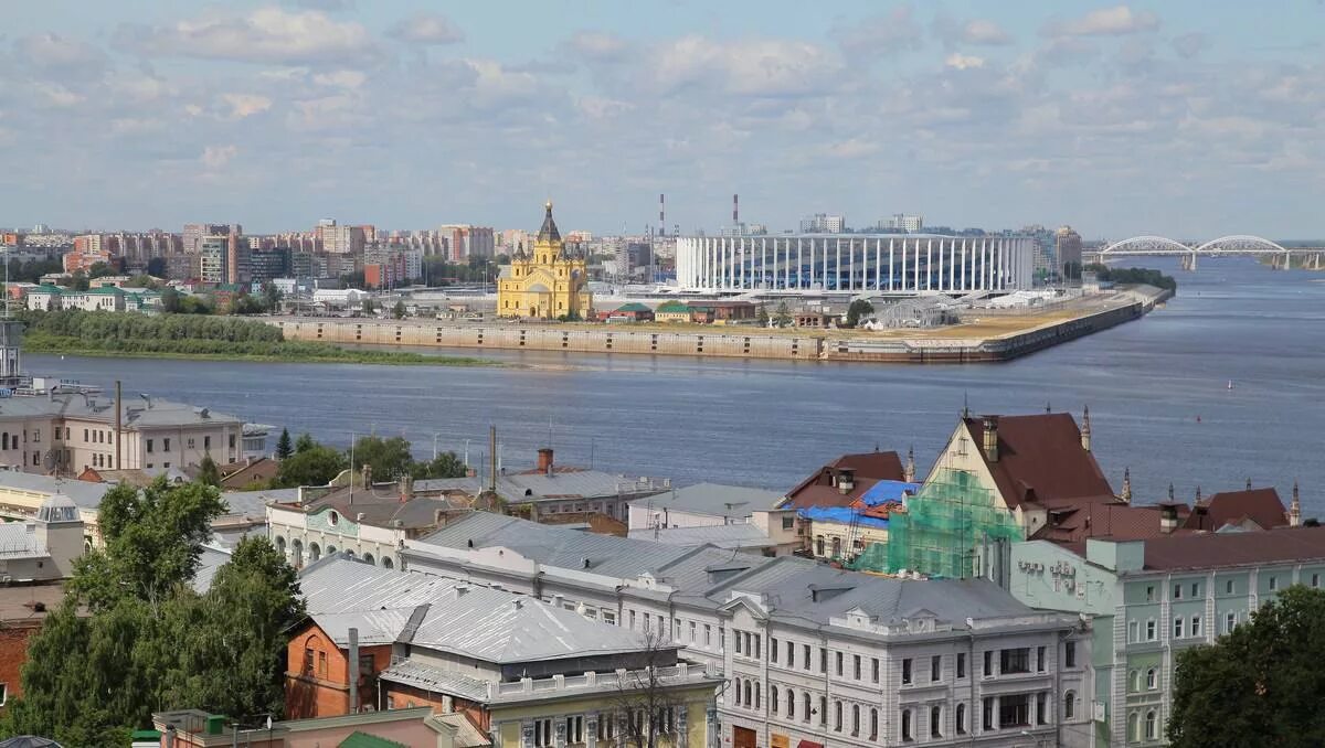 Видео купить в нижнем новгороде. Стрелка Оки и Волги в Нижнем Новгороде. Стрелка Нижний Новгород 2023. Нижний Новгород вид на стрелку. Мыс стрелка Нижний Новгород.