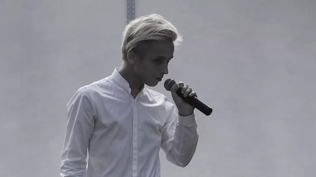 Пьяное солнце обложка. Пьяное солнце alekseev. Пьяное солнце alekseev. Мимо нас пьяное солнце ноты. Пьяное солнце обложка.