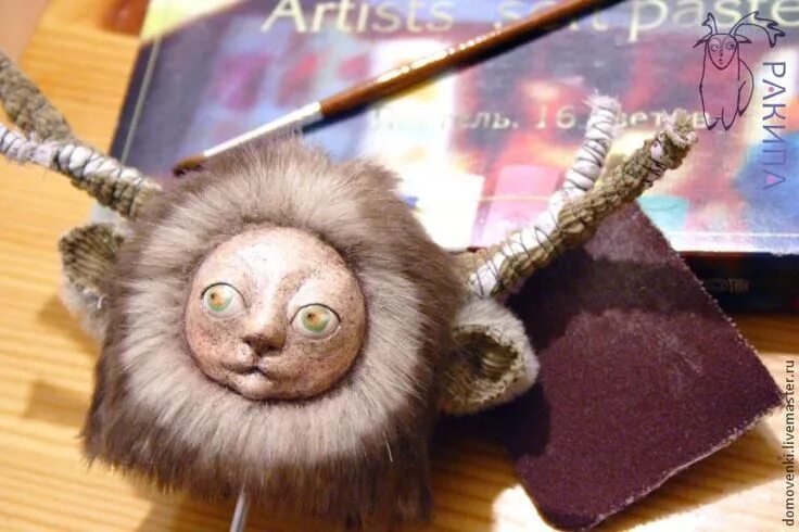 Смешанная техника игрушки мех глина. Мордочки из полимерной глины. Мех и полимерная глина. Мягкие игрушки в смешанной технике. Мордочки из полимерной глины для игрушек.