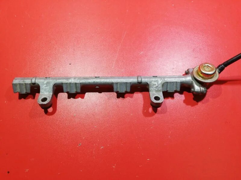 Топливная рейка toyota 2kd-ftv 23810-30070/1. Топливная рейка 1 zz. Топливная рампа тойота королла 2010 года. Топливная рейка тойота. Ej257 топливные рейки radium.