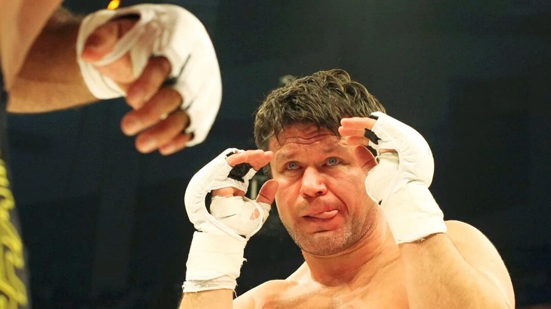 Вадим тактаров. Тактаров смешанные единоборства. Тактаров чимаев. Олег тактаров ufc. Олег тактаров монтана.