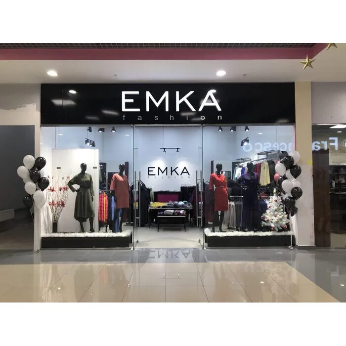 Емка магазин саратов. Магазин платьев в европейском. Emka фото магазина. Emka мега белая дача. Emka фото магазина.