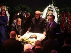 Кто после волчек руководит театром современник. Галина волчек прощание и похороны. похороны ирины печерниковой.