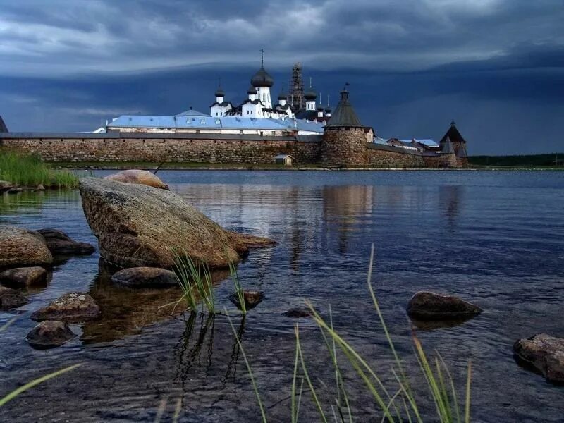 Белое море Соловецкие острова. Соловецкие острова Архангельская область. Соловецкий монастырь Архангельск. Соловецкие острова монастырь. Архангельск соловецкие острова